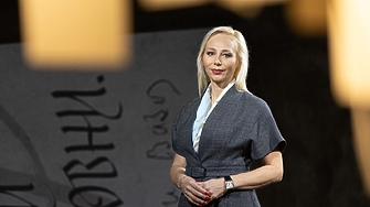 Тринадесет съдби оживяват в страниците на сборника с разкази по действителни