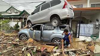 Броят на жертвите от тайфуна Калмаеги във Филипините надхвърли 60 като според