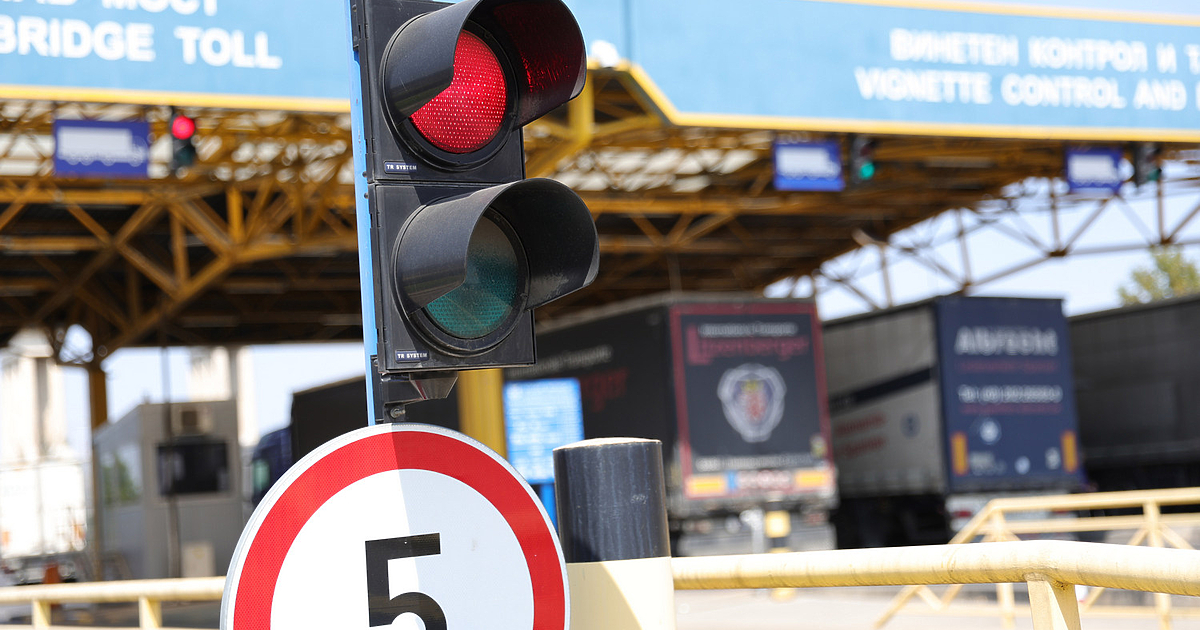 Затварят Дунав мост за два дни.На 4 ноември ще бъде спряно