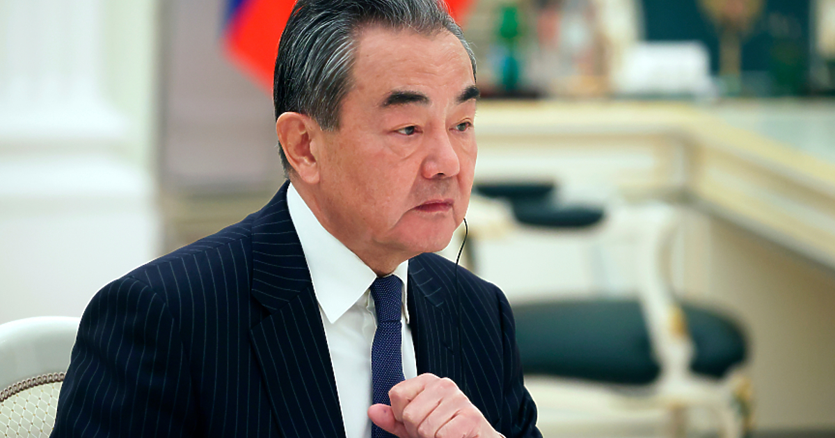 Китайският министър на външните работи Ван И заяви, че се