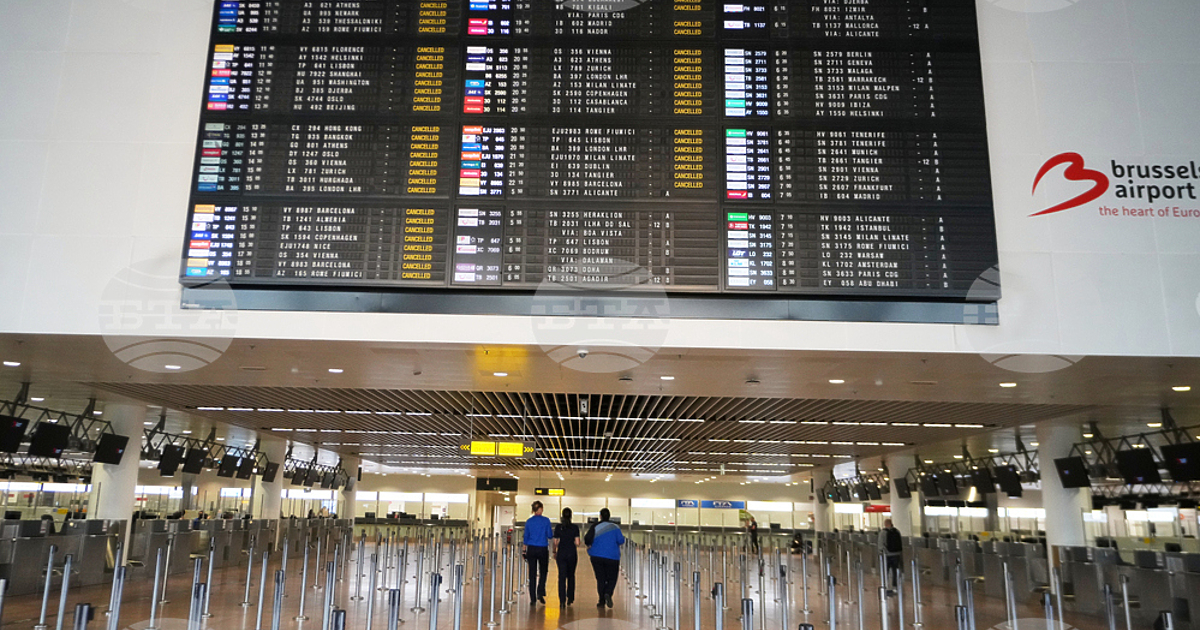 Въздушният трафик на летището в Брюксел беше спрян снощи от
