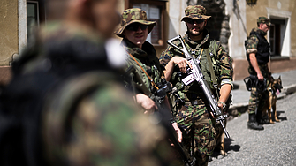 Швейцарците решително отхвърлиха днес на референдум идеята жените да преминават