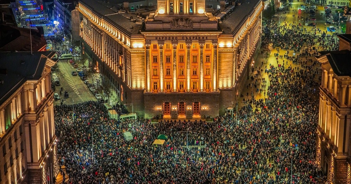 Още по тематаПодкрепете ниУважаеми читатели, вие сте тук и днес,