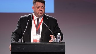 На БСП си ѝ  харесва във властта както е и