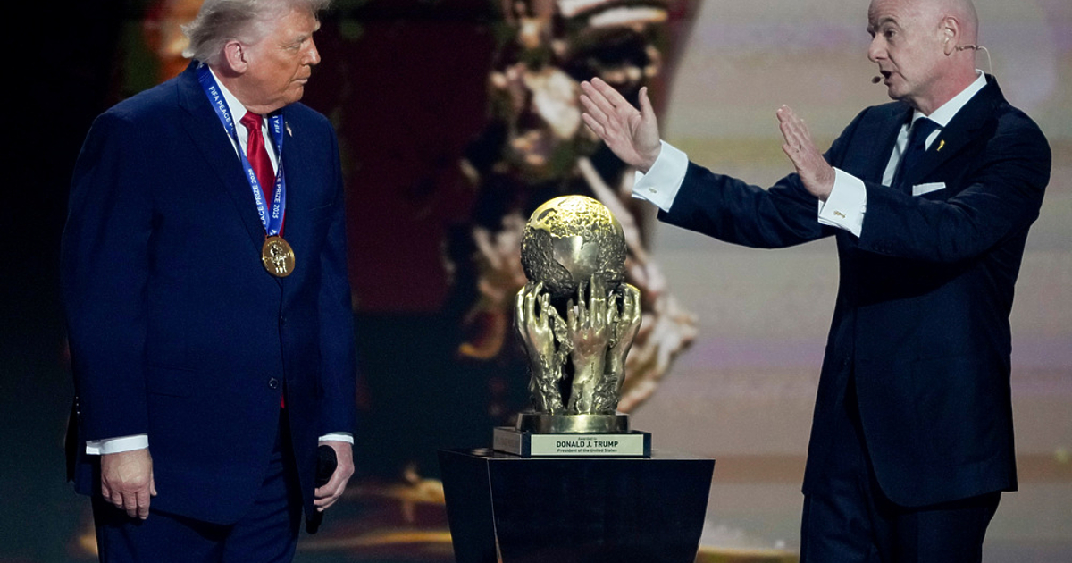 Американският президент Доналд Тръмп получи новоучредената Награда за мир на