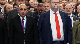 Водачът на ДПС Ново начало Делян Пеевски нападна кмета Васил Терзиев