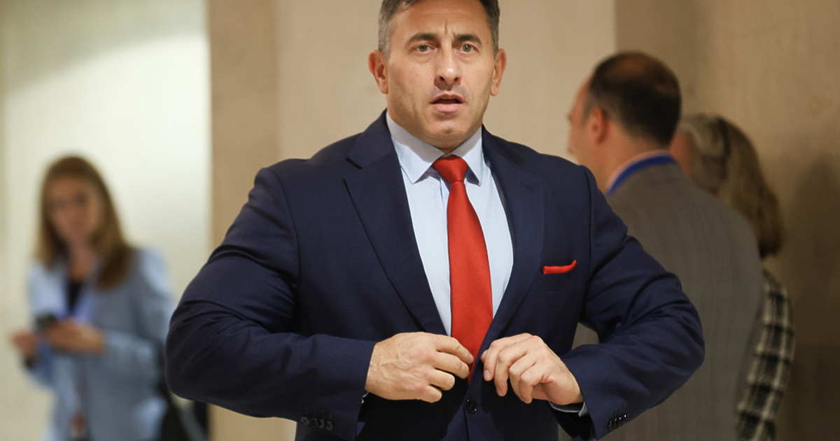 След като управляващите курдисаха за особен управител на “Лукойл директора