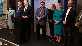 Правителството на Росен Желязков не смята да подава оставка Това