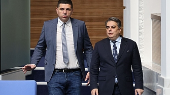 От Продължаваме промяната – Демократична България ПП ДБ настояват за изтегляне