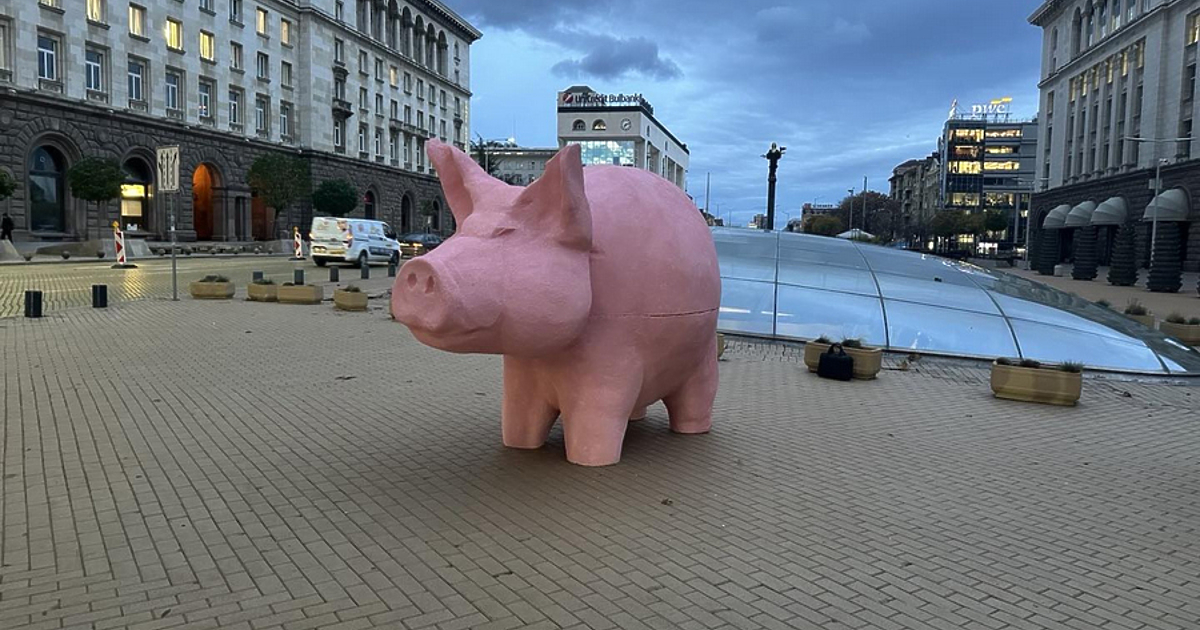 Рано сутринта преди обявения за днес протест против държането зад