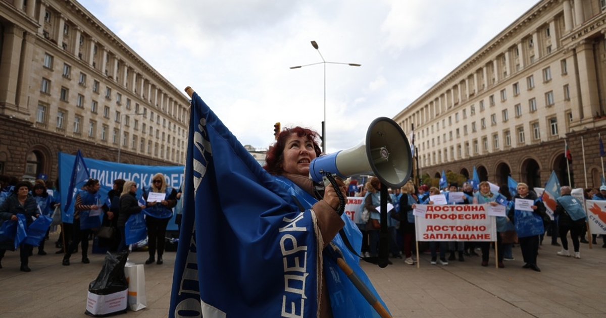 Вълната от недоволство срещу предлагания бюджет за 2026 г., започнала в