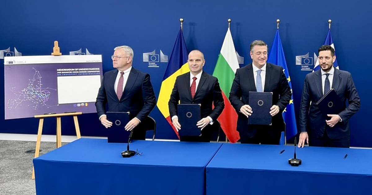 Необходими са нови мостове над Дунав, заяви вицепремиерът и министър