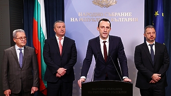 Министърът на младежта и спорта Иван Пешев лично пое отговорност