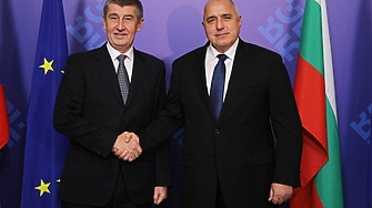 Поведението на фигури като Бабиш Фицо Орбан Радев и с