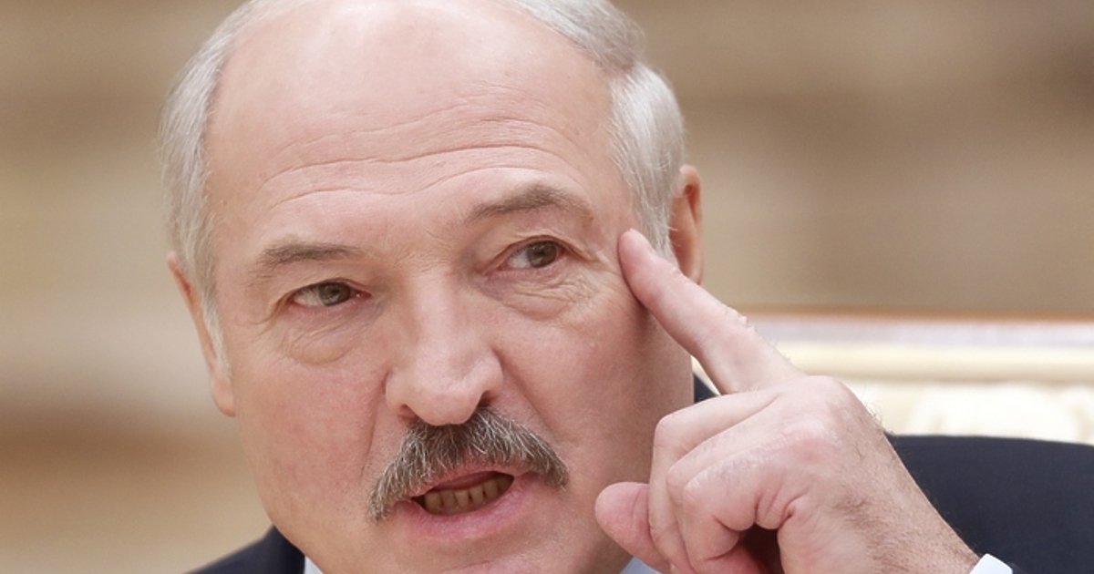 Беларуският президент Александър Лукашенко помилва днес 123-ма затворници в замяна