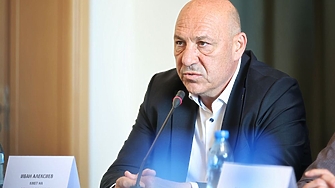 Протести срещу предложението за нови по високи данъци върху недвижимите