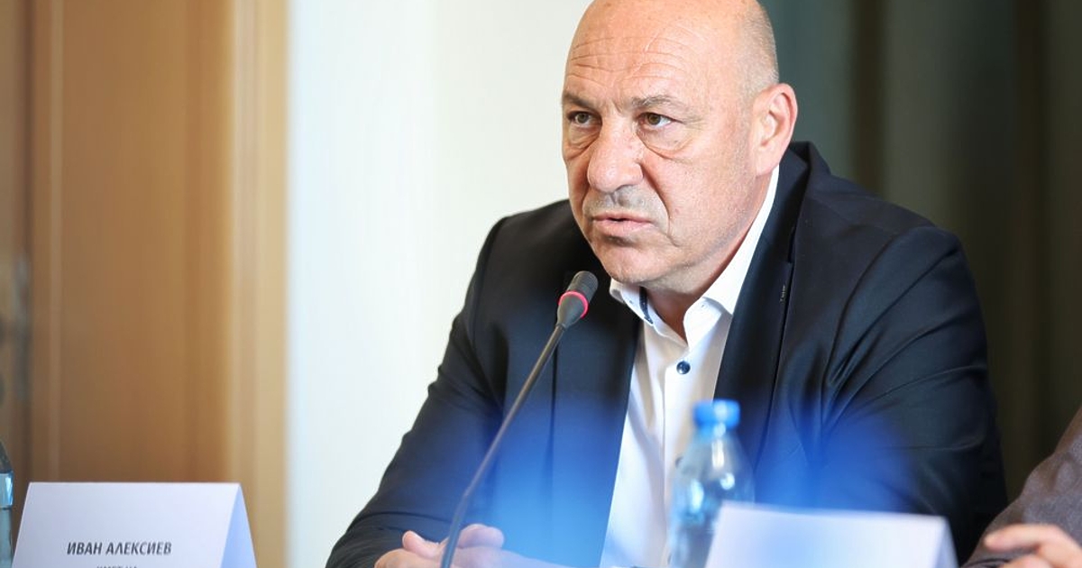 Протести срещу предложението за нови по-високи данъци върху недвижимите имоти