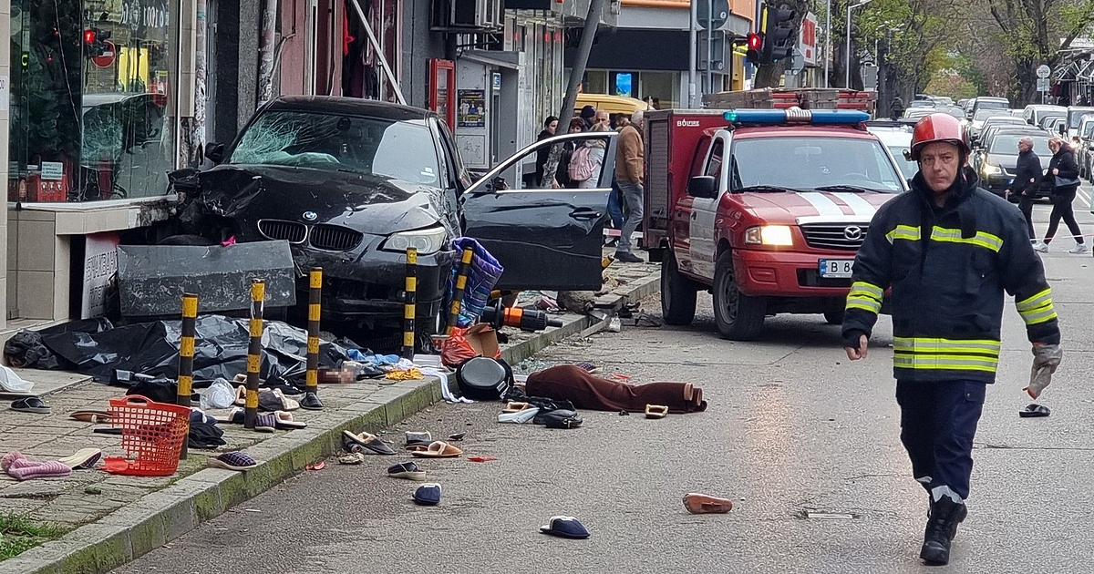 Две жени са загинали при катастрофата във Варна, съобщиха за