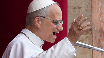 Папа Лъв Четиринадесети заяви че няма да стои със скръстени