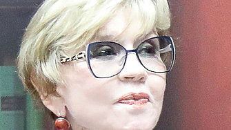 Знаменитата съветска и руска актриса Вера Алентова почина днес на