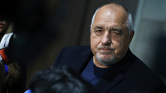 Бойко Борисов ще опита да удържи оставката на правителството поне