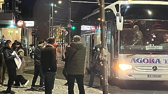 С по един автобус в минута така изглежда подготовката за