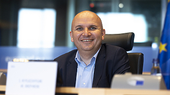 Алианс за права и свобоdи АПС защити евродепутата Илхан Кючюк