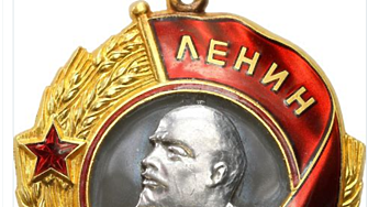 Полският външен министър Радослав Шикорски символично връчи на унгарския премиер