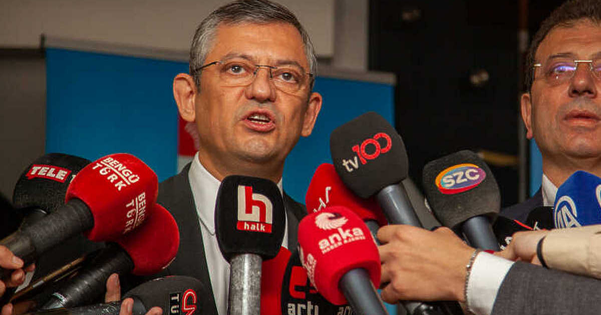 Лидерът на турската основна опозиционна Народнорепубликанска партия (НРП) Йозгюр Йозел