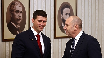 Президентът Румен Радев ще връчи първия проучвателен мандат за съставяне