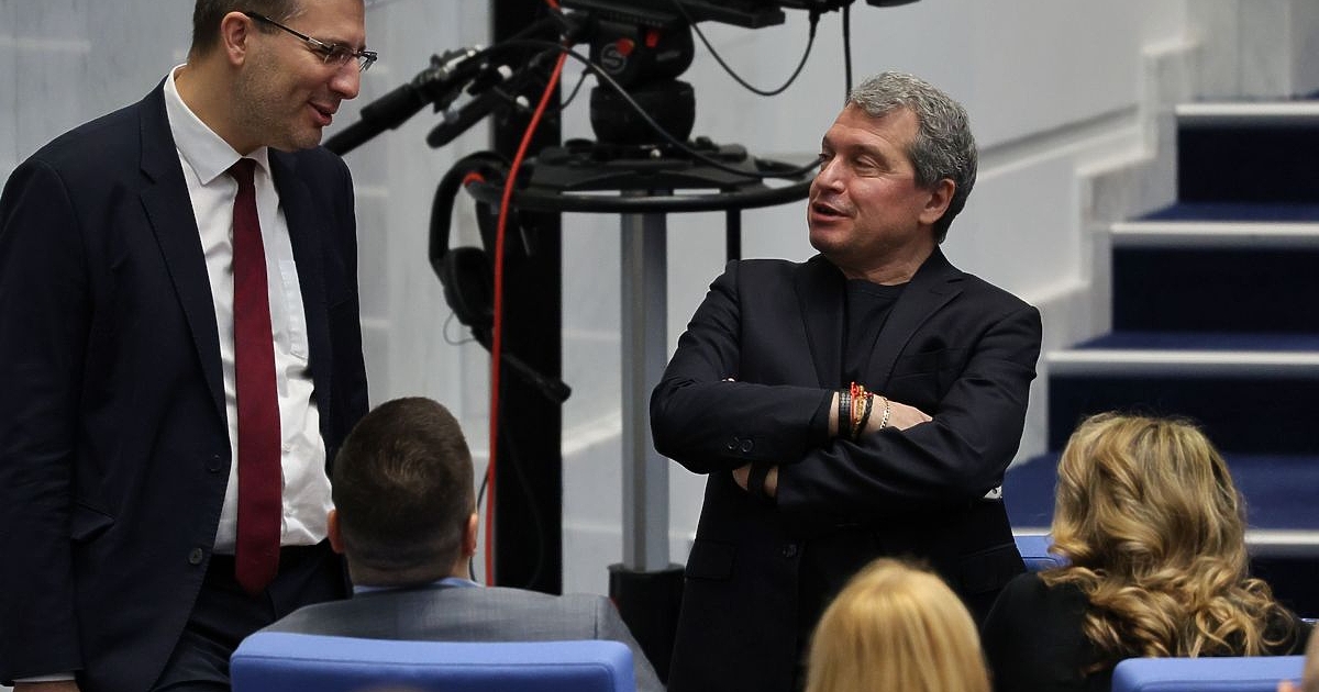 Обрат в позицията на Има такъв народ“ (ИТН) за колите