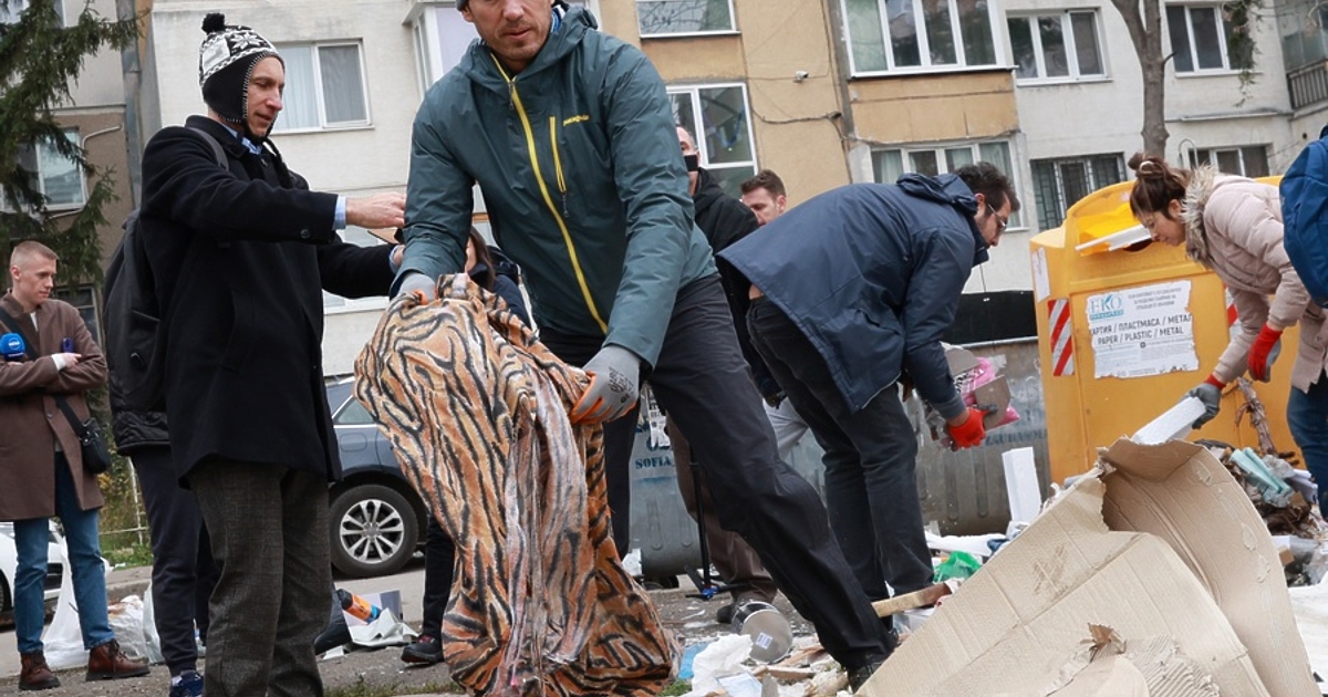 Кметът на София Васил Терзиев реши да даде личен пример,
