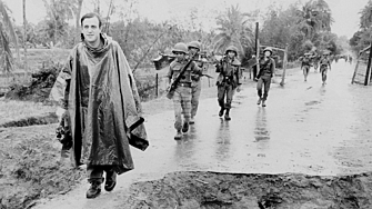 Питър Арнет репортерът и носител на наградата Пулицър чиито разкази