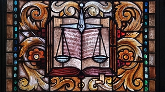 Сагата варненски съд пита Конституционния съд легитимен главен прокурор ли