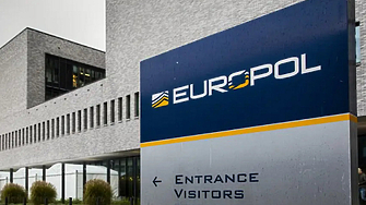 Европол разби най голямата досега мрежа за синтетични наркотици в
