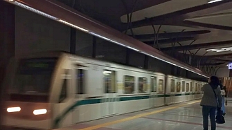 Полицията е спасила мъж скочил на релсите на метростанция Мусагеница