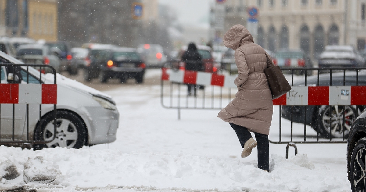 София осъмна в ледена хватка, която в рамките на часове