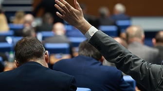 Управляващите в оставка решиха на последната права на това Народно събрание