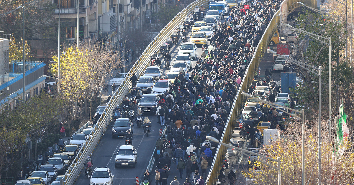 Президентът на САЩ Доналд Тръмп и висши представители на иранските
