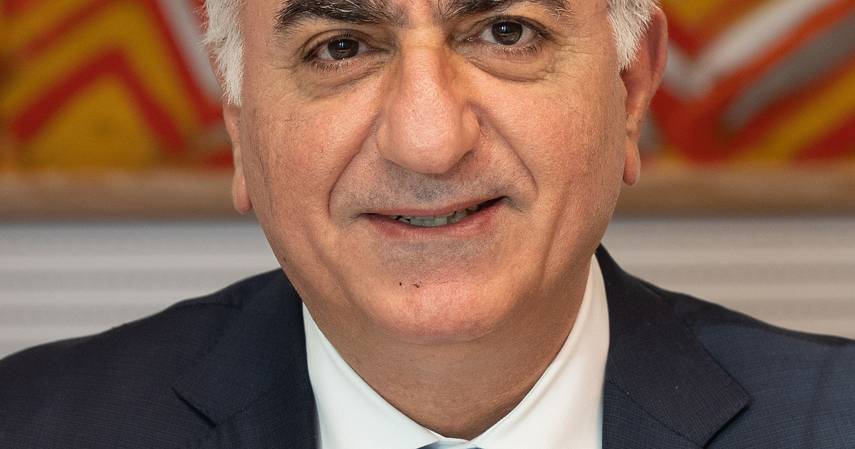 Хакери успяха да превземат всички ирански тв канали и насред