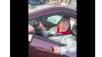 Добре приятелю не съм ядосана на теб Това са последните