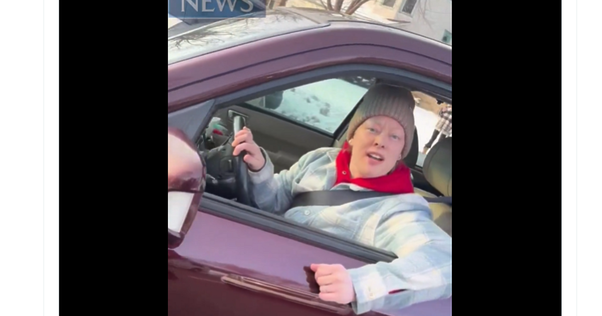 Добре, приятелю, не съм ядосана на теб. Това са последните