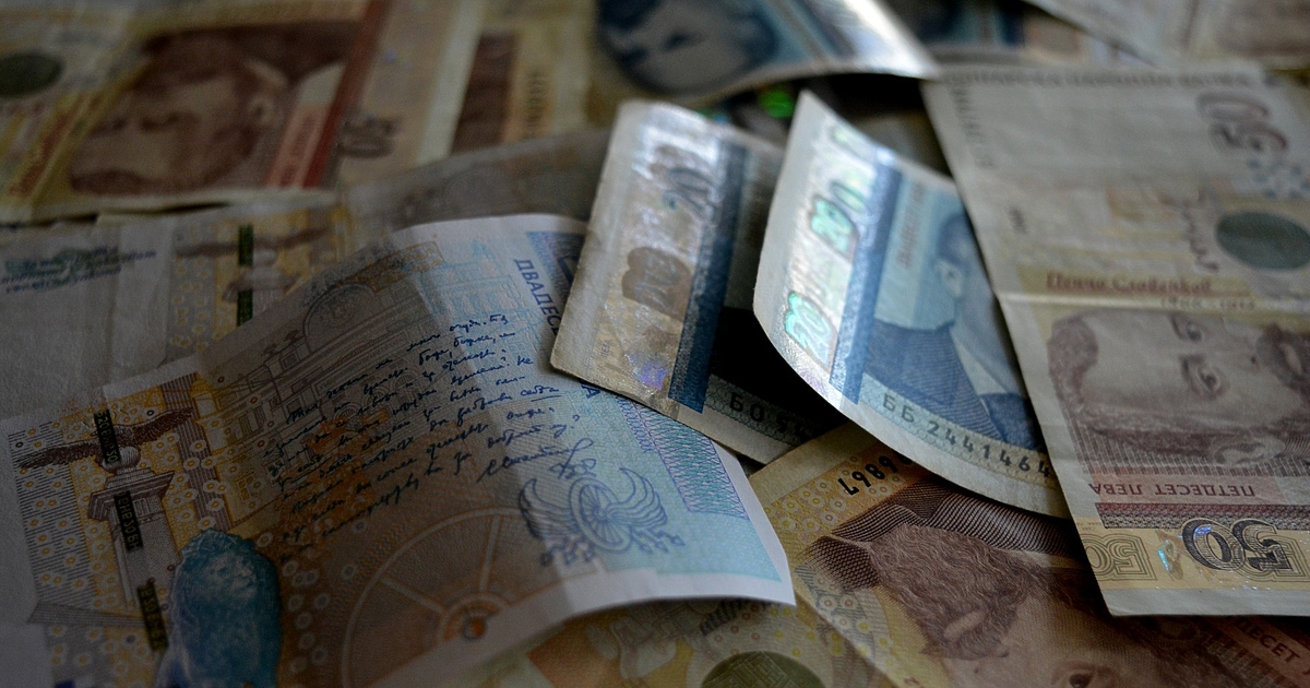 Над 58% от левовете в обращение са изтеглени. Трендът е