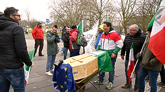 Фермери от цяла Европа обсадиха днес Европейския парламент в Страсбург