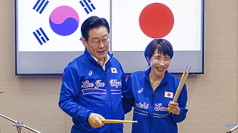 Японската премиерка Санае Такаичи и южнокорейският президент И Дже мьон се