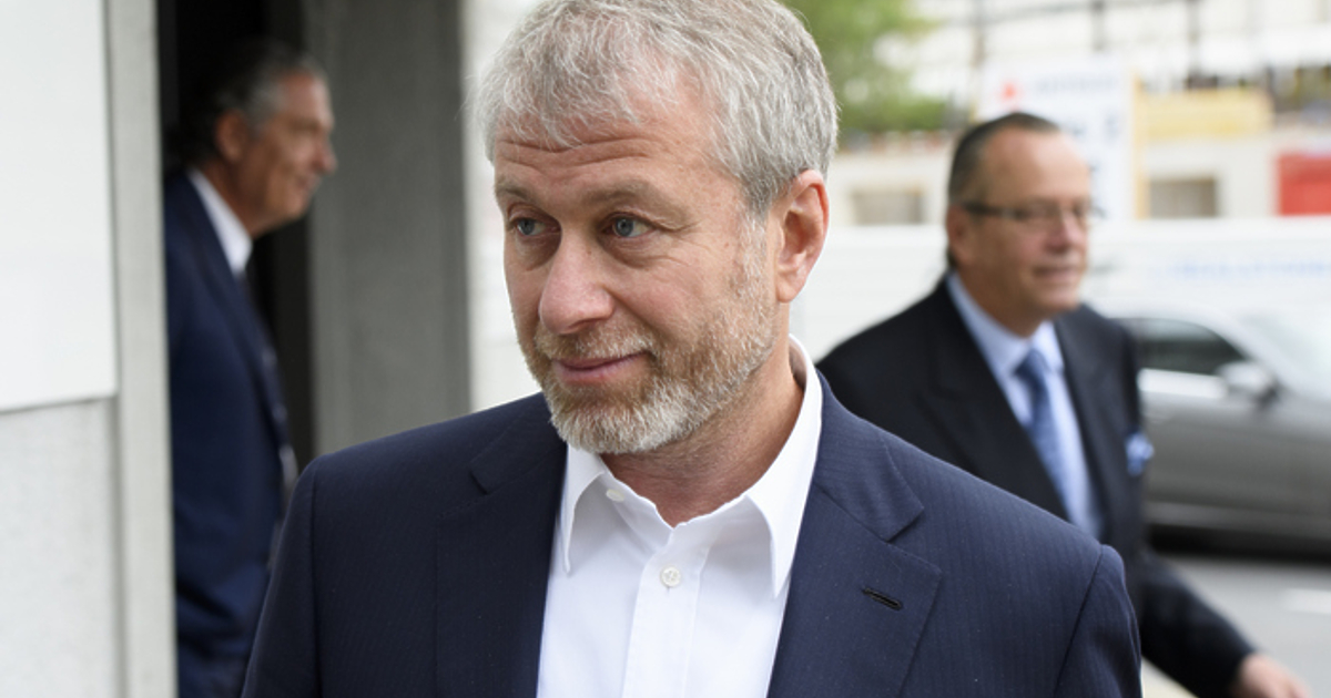 Служители на германската криминална служба обисксираха офисите на Дойче банк