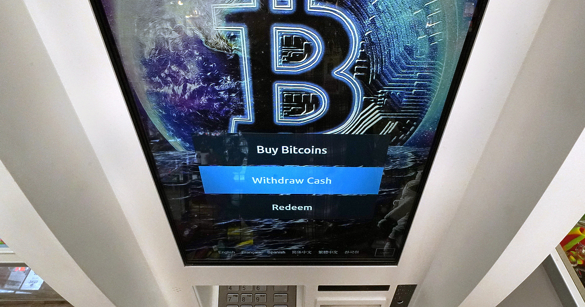 Трима души са с обвинения, след като трите най-големи торент