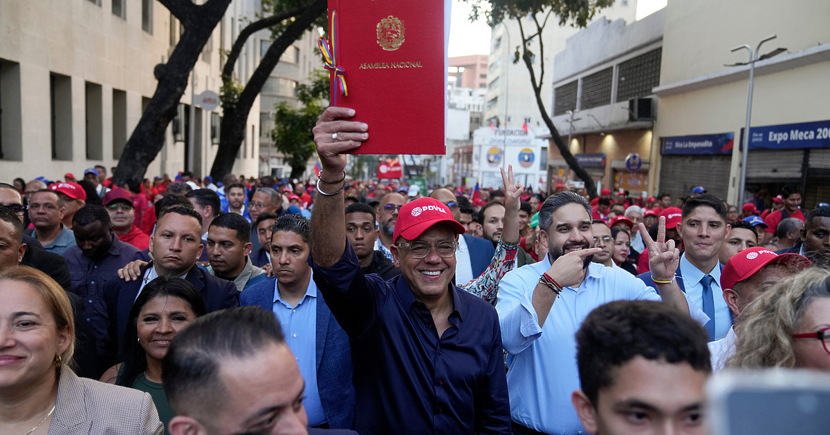 Венецуелското правителство обяви, че временната президентка Делси Родригес е провела