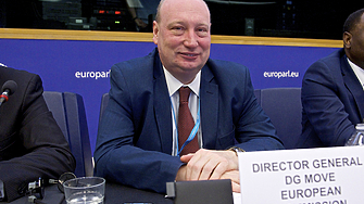 Европейската комисия уволнила висш свой служител за нарушаване на служебните