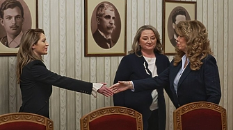 ГЕРБ предлага парламентът да си избере нов председател ако президентката